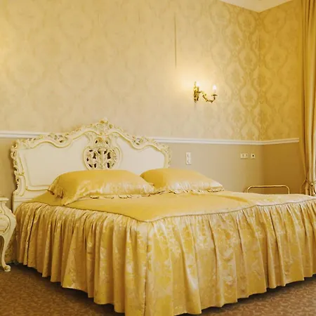 לינה וארוחת בוקר Monet - Kunsthotel An Der Lahn באד אמס